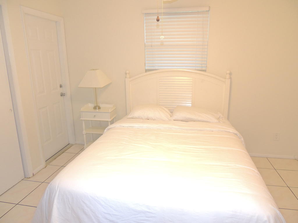 Caribbean Shores Waterfront Resort Jensen Beach Room photo