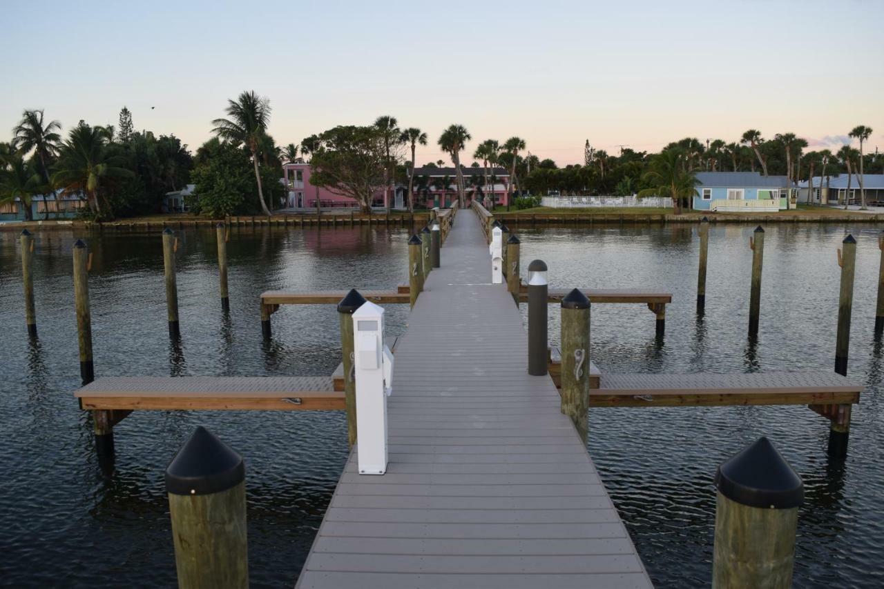 Caribbean Shores Waterfront Resort Jensen Beach Exterior photo