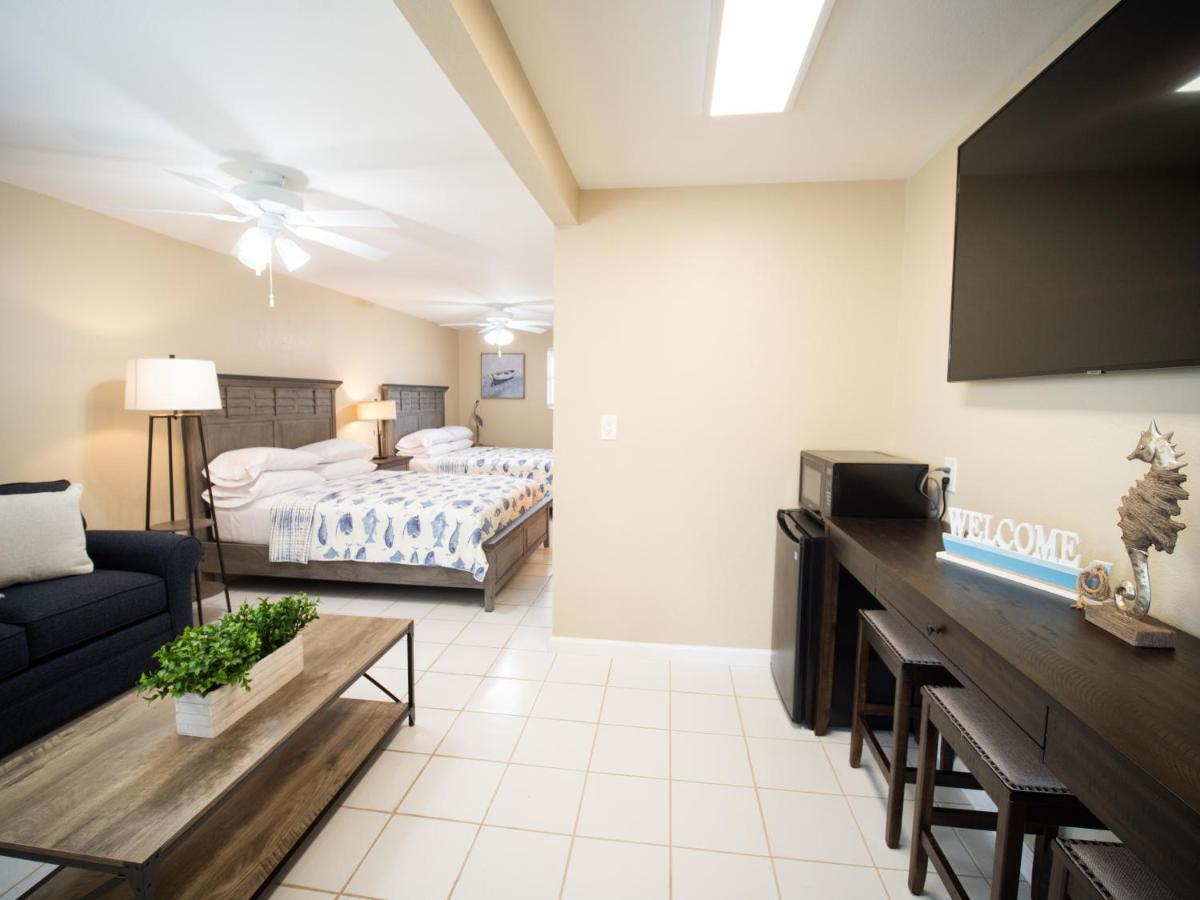 Caribbean Shores Waterfront Resort Jensen Beach Exterior photo