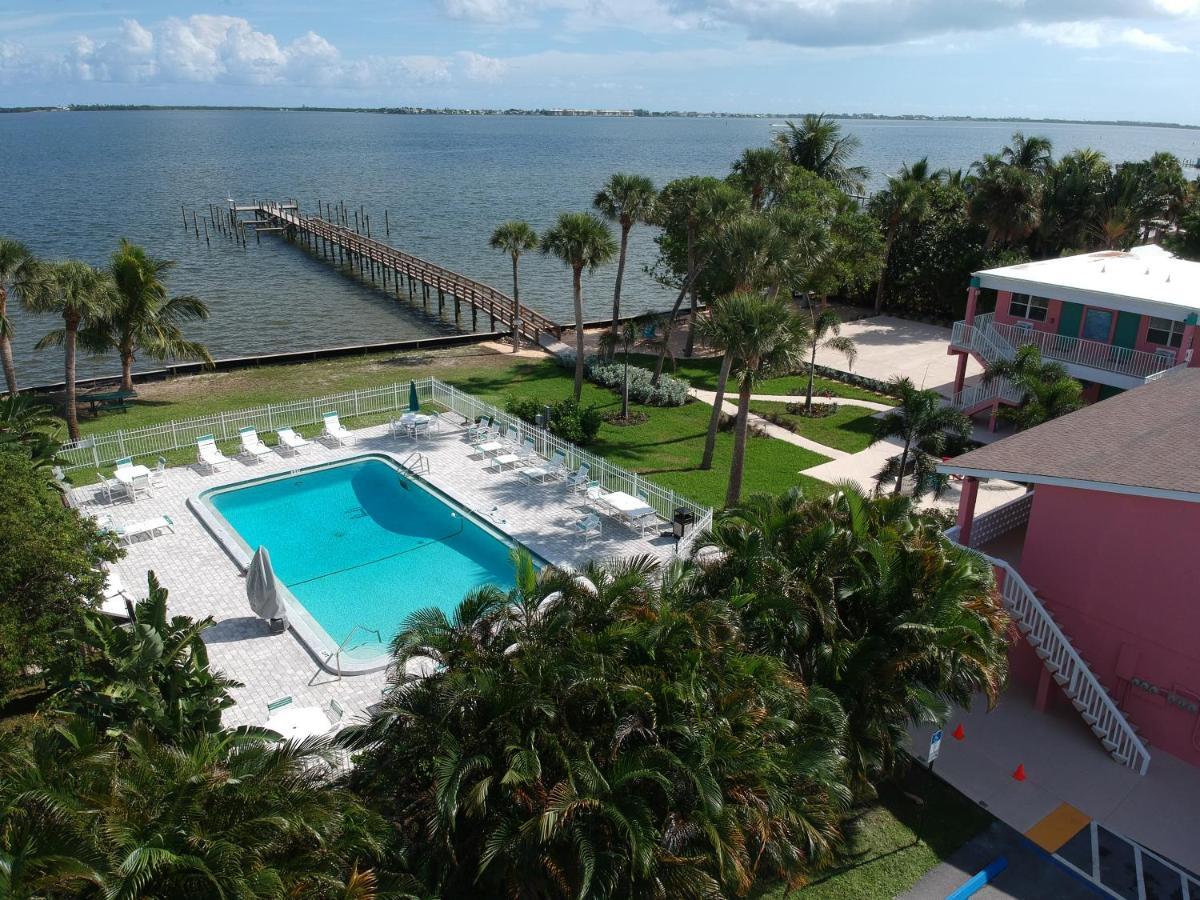 Caribbean Shores Waterfront Resort Jensen Beach Exterior photo