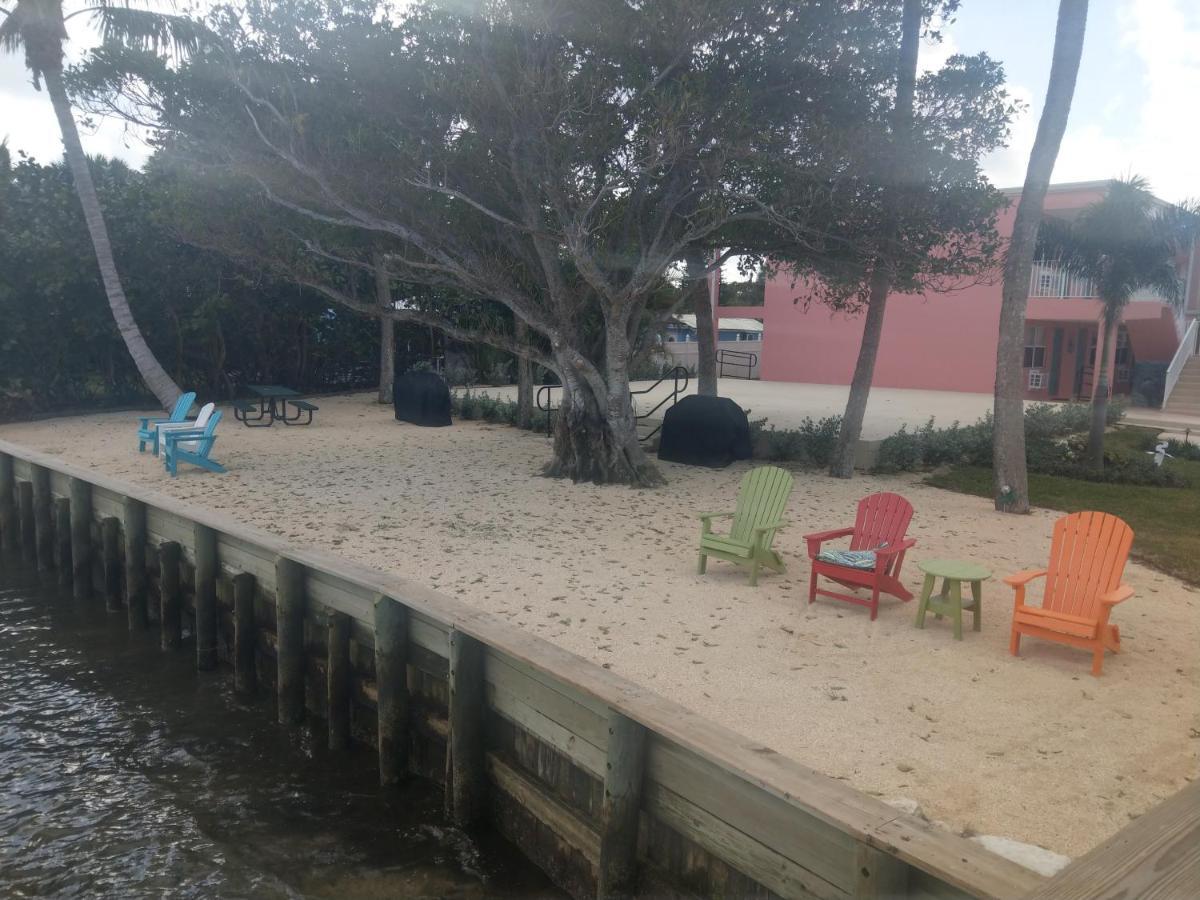 Caribbean Shores Waterfront Resort Jensen Beach Exterior photo